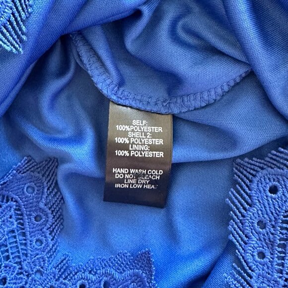 Women's L Lulus Meadowlake Blue Swiss Dot Lace Bell Sleeve Romper Textured - Picture 10 of 11